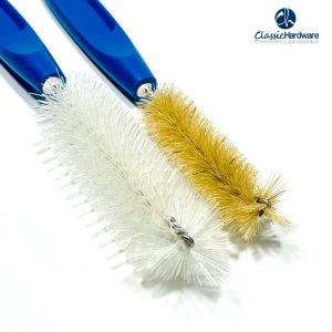 Plastic handle brush - Twisted wire brush